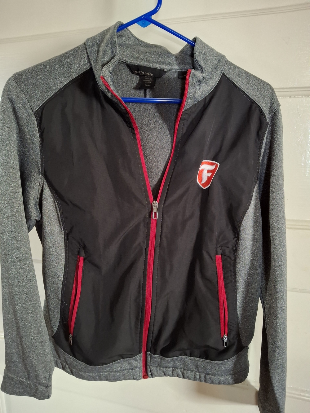 North End Gray Black Red Full Zip Performance Jacket M CFD 147